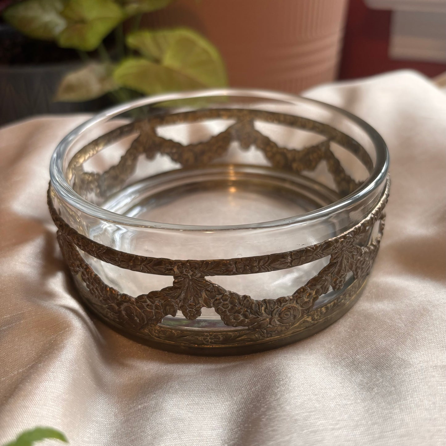 Brass Filigree Glass Wine Coaster
