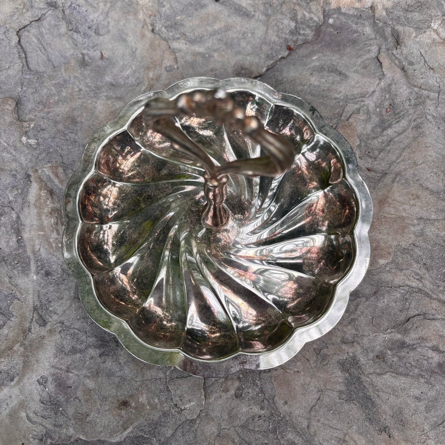 Scalloped Serving Tray w Handle