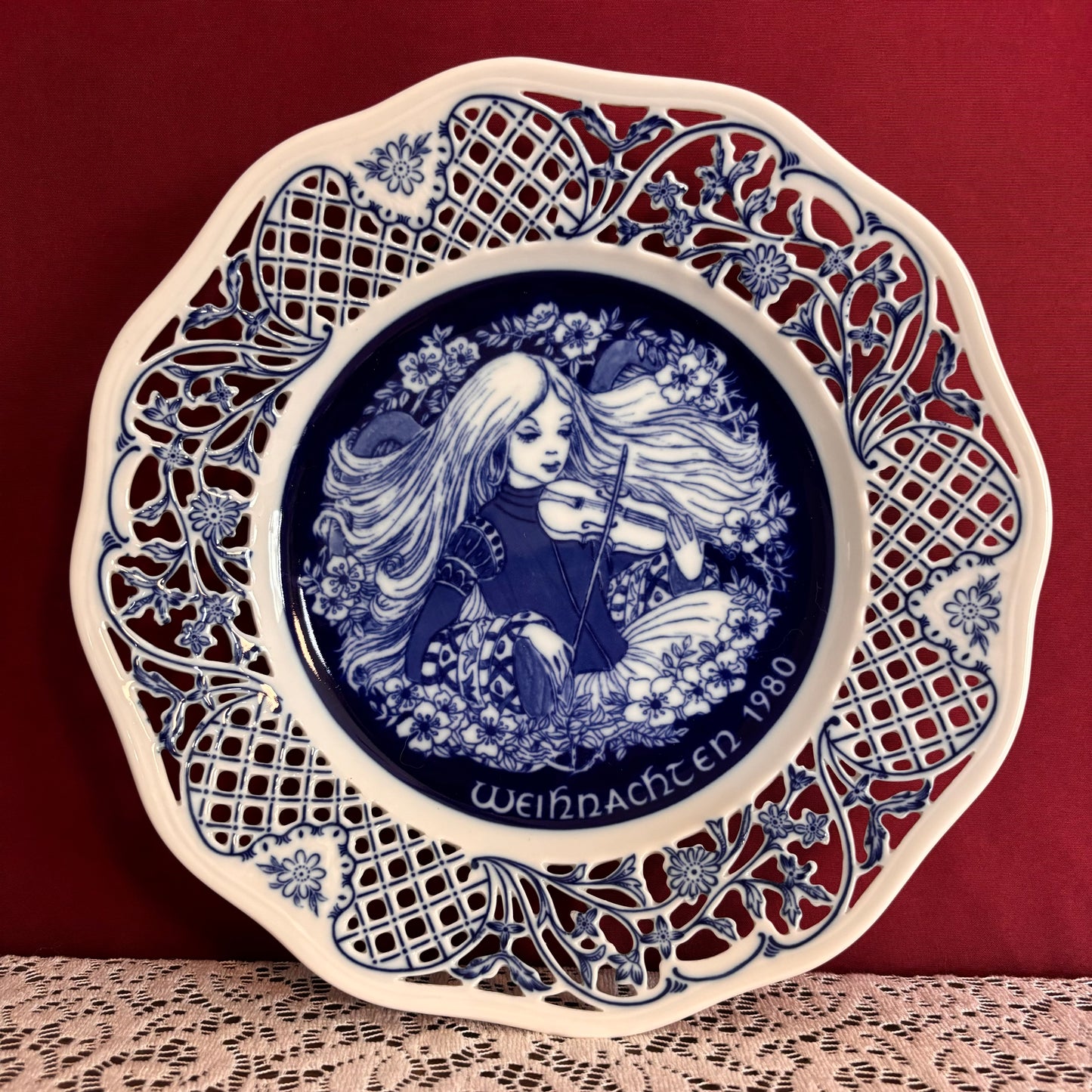 Schumann Imperial Christmas Plate