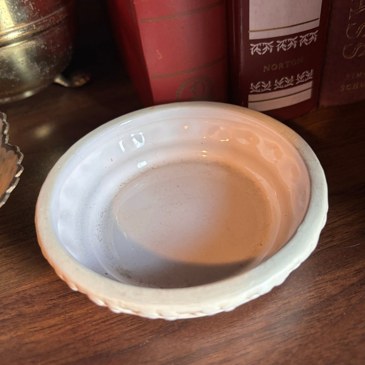 Potpourri Holder With Decorative Lid