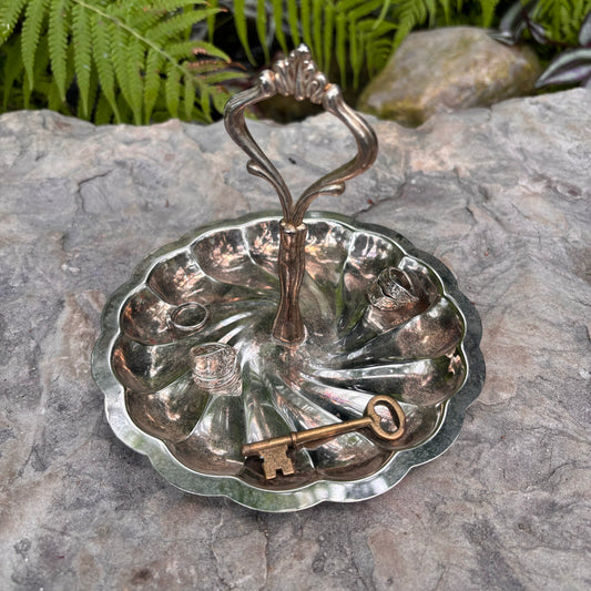 Scalloped Serving Tray w Handle