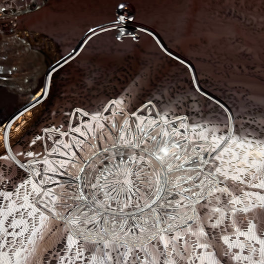Glass Petal Serving Bowl w/ Stand